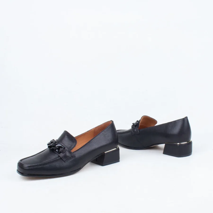 apple_loafer_3.webp Work Shoes | Loafers^Bresley NZ Apple Loafer