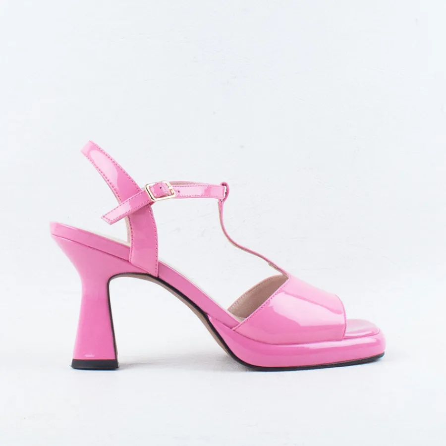 Strappy^Tamara London Bilbo Heel