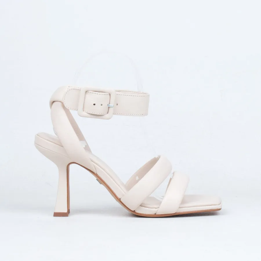cara_heel_3.webp Strappy^Carrano - Brazil Cara Heel