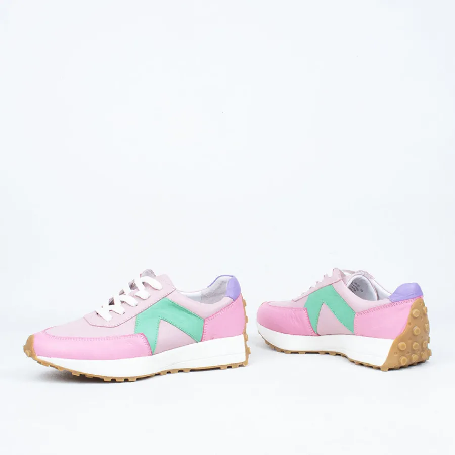freelance_sneaker_14.webp Lace Up^Gelato Freelance Sneaker
