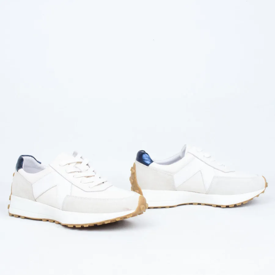 freelance_sneaker_5.webp Lace Up^Gelato Freelance Sneaker