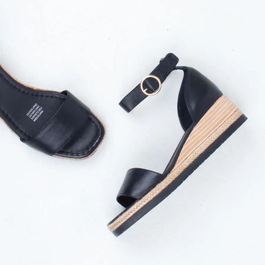 idola_wedge_sandal_5.webp Wedge^Django & Juliette Idola Wedge Sandal