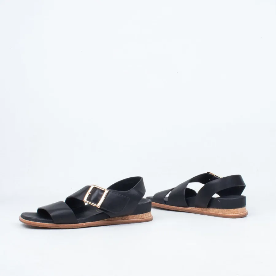 jasmine_sandal_3.webp Flat^Ernest Wyler Jasmine Sandal
