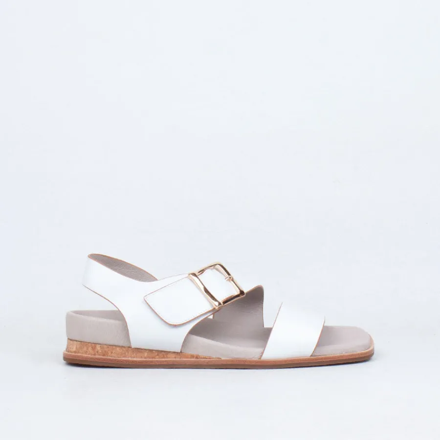 jasmine_sandal_4.webp Flat^Ernest Wyler Jasmine Sandal