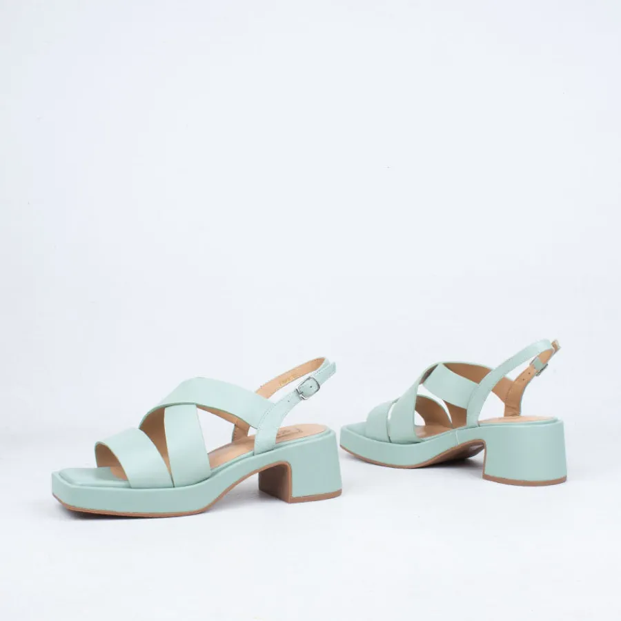 junior_sandal_7.webp Flat^Mila Raine Junior Sandal