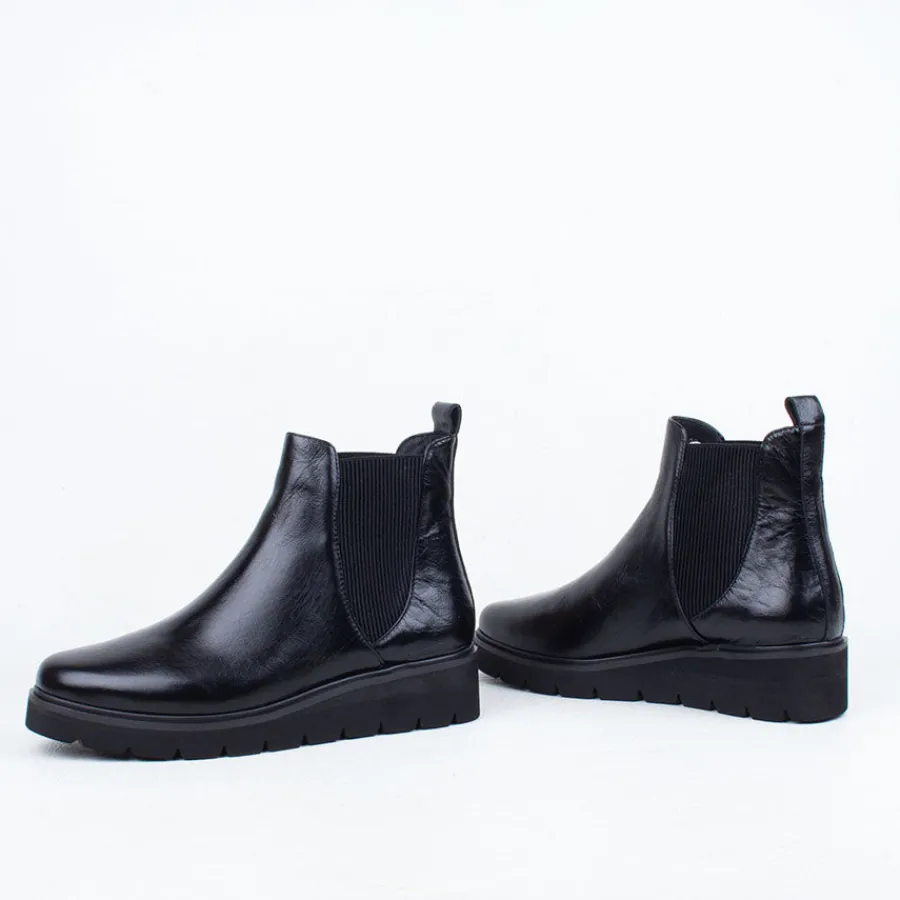 lisbon_boot_3.webp Chelsea^Ernest Wyler Lisbon Boot