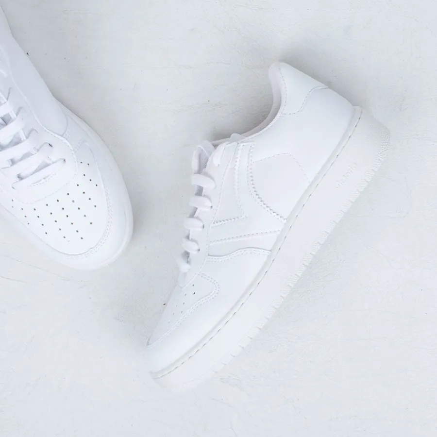 madrid_sneaker_2.webp Lace Up^Victoria - Spain Madrid Sneaker