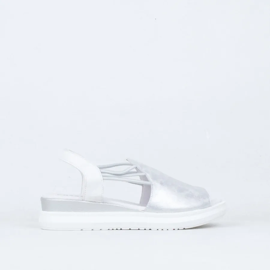 mirky_sandal_8.webp Flat^Cassini Mirky Sandal