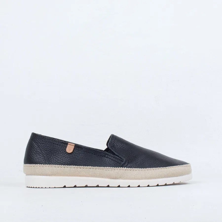 nuria_slip_on_2.webp Slip On^Verbenas Spain Nuria Slip On