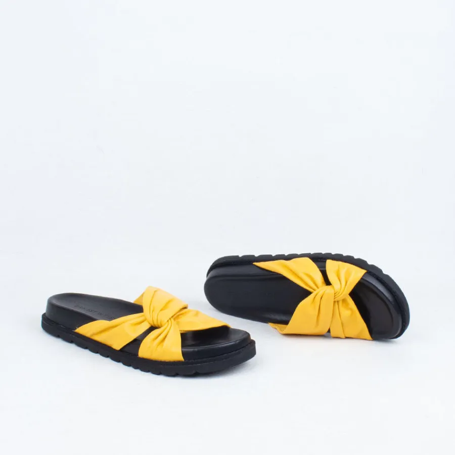 ombra_slide_25.webp Flat^Ernest Wyler Ombra Slide