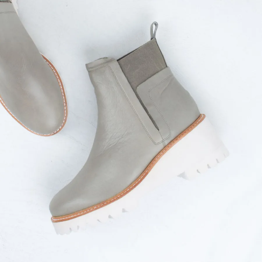 poppy_ankle_boot_5.webp Chelsea^Bresley NZ Poppy Ankle Boot