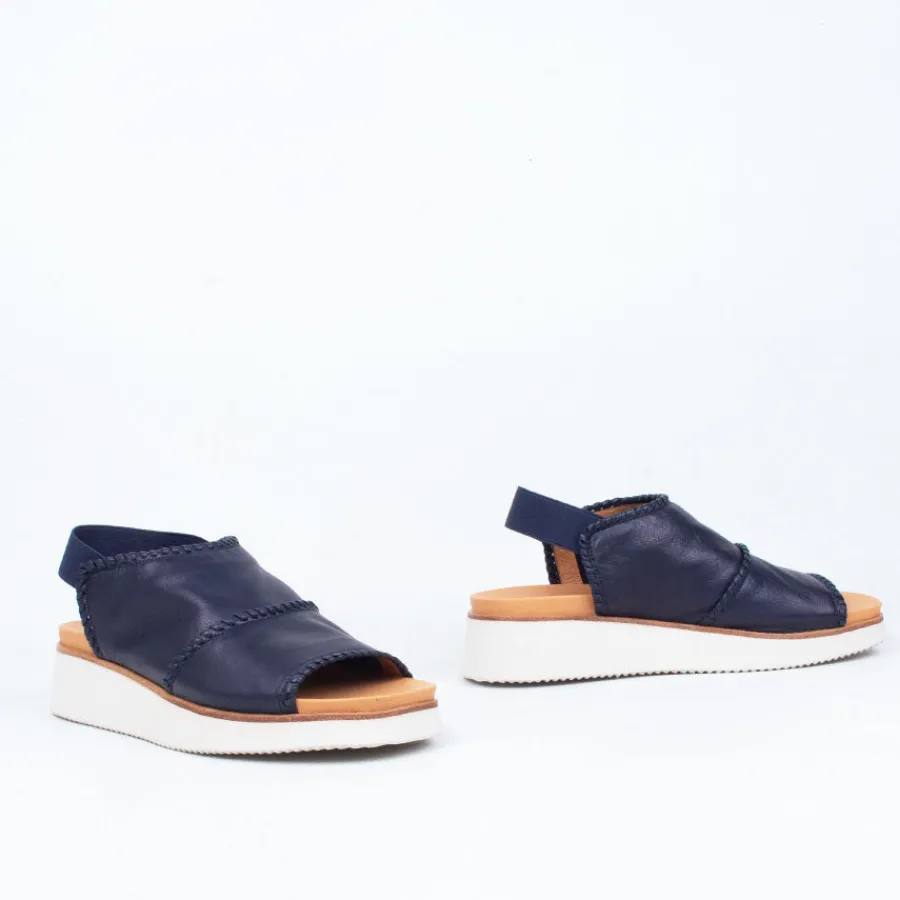 praxis_sandal_5.webp Flat^Bresley NZ Praxis Sandal