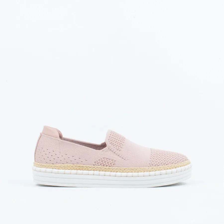 Slip On^Verali Queen Slip On