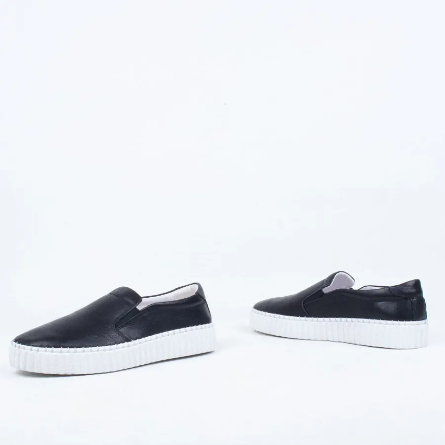 samba_slip_on_3.webp Slip On | Slip On^Ernest Wyler Samba Slip On
