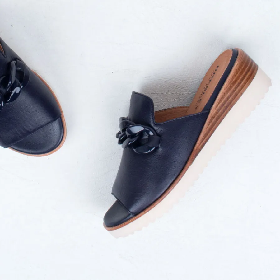 sandie_slide_10.webp Wedges | Flat^Bresley NZ Sandie Slide