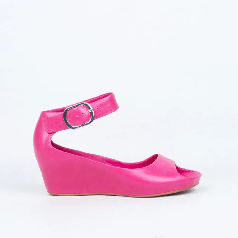 sangria_sandal_4.webp Wedge | Wedge^Bresley NZ Sangria Sandal
