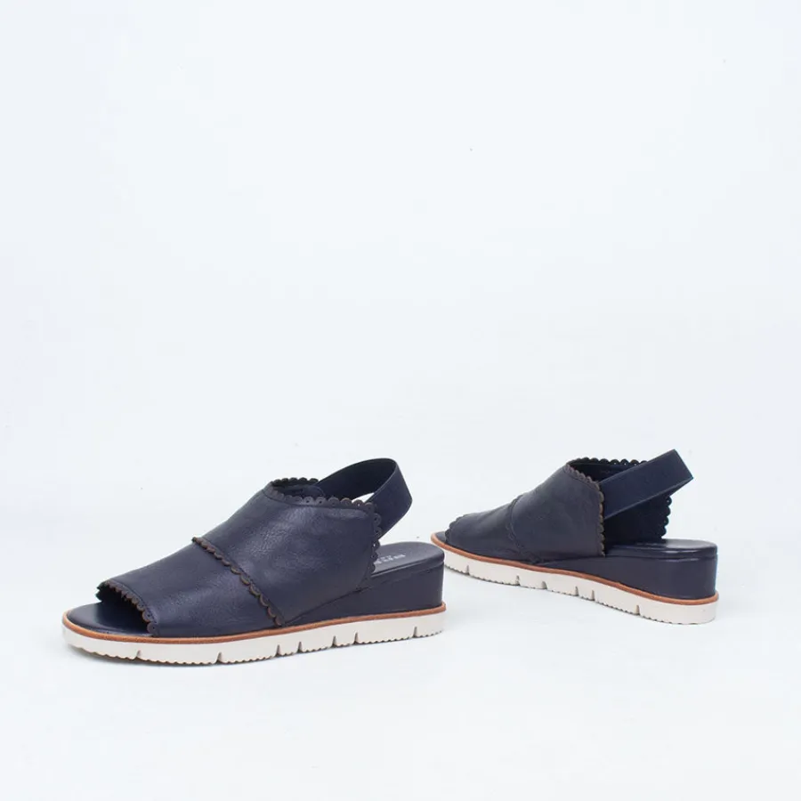 snooze_sandal_11.webp Flat^Bresley NZ Snooze Sandal
