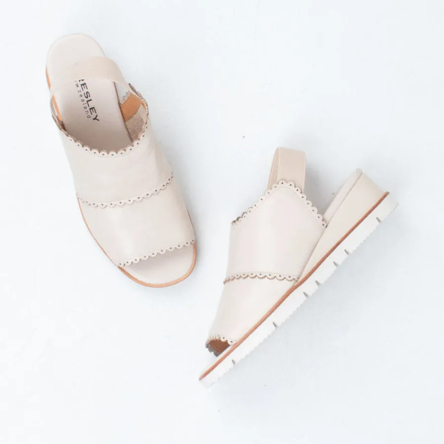 snooze_sandal_6.webp Flat^Bresley NZ Snooze Sandal