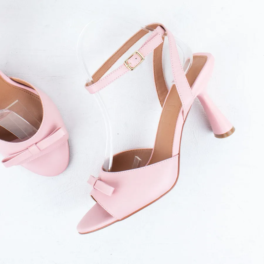 tuscany_heel_2.webp Strappy^Skin Tuscany Heel