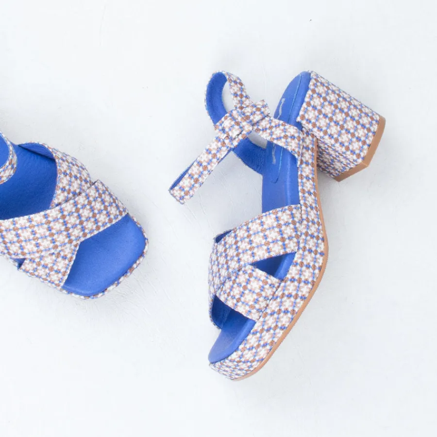 tyra_heel_2.webp Strappy | Platform^Minx Tyra Heel