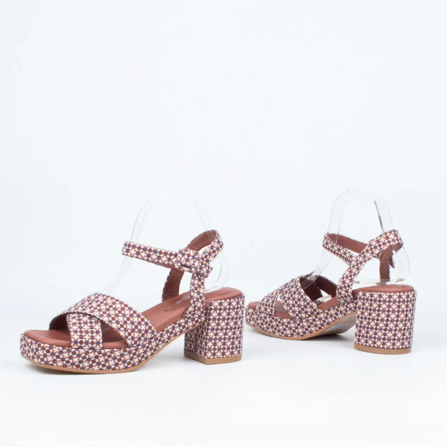 tyra_heel_7.webp Strappy | Platform^Minx Tyra Heel